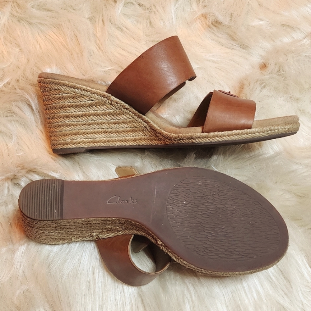 Clarks wedge sandal